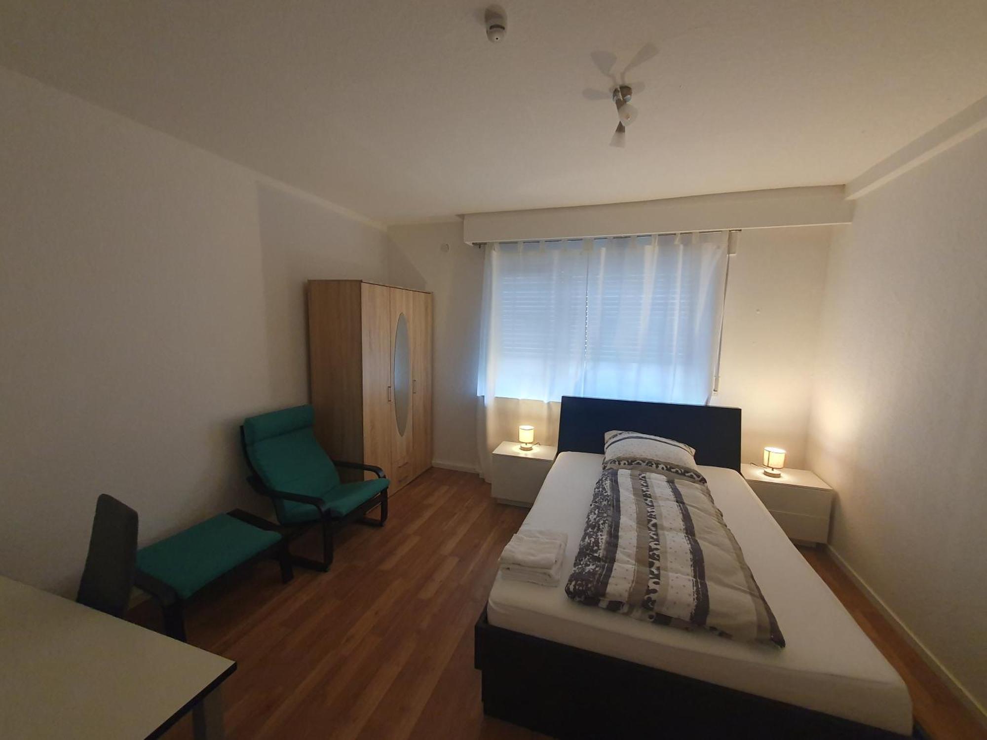 Privatunterkunft Gemuetliches Mit Franzoesischem Doppelbett An Der Universitaetsklinik *